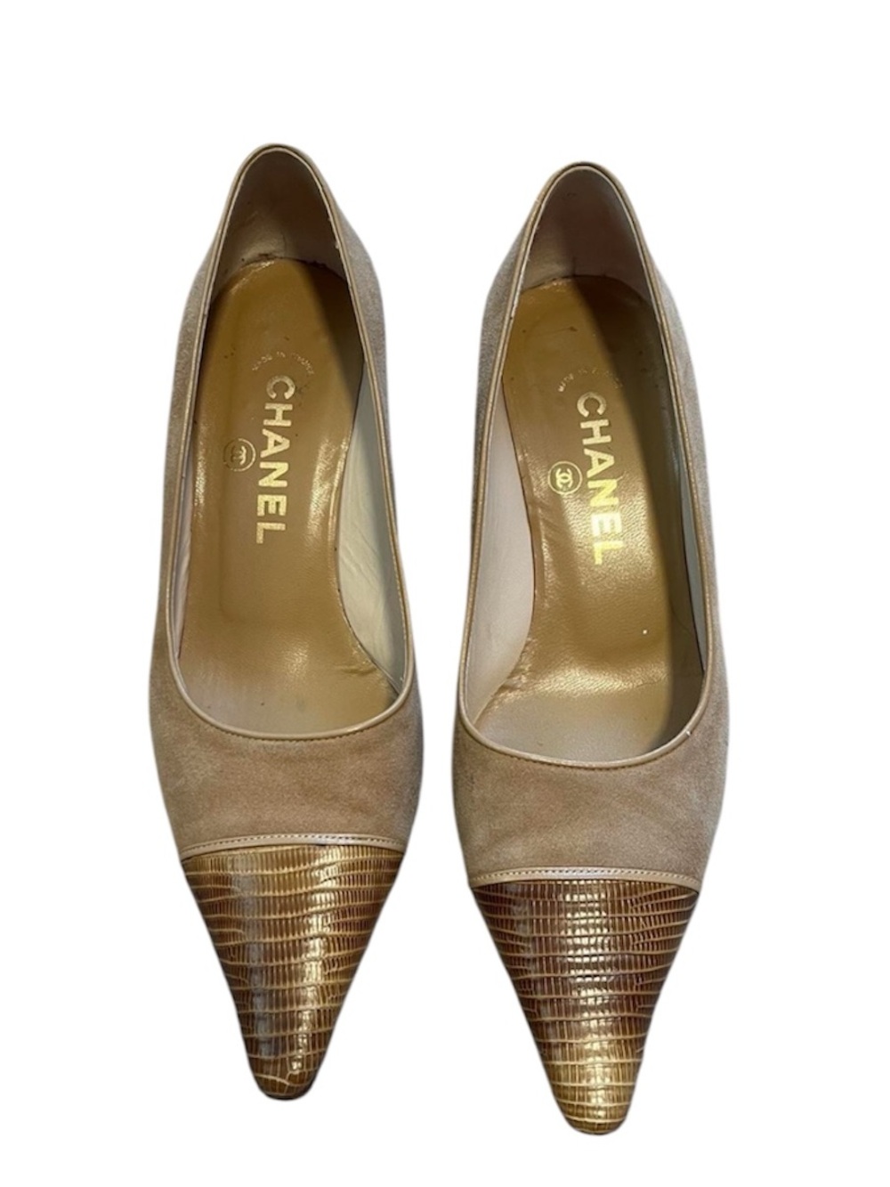 CHANEL interlocking Suede Pointed Pumps with Textured Cap Toe size 6 EUC